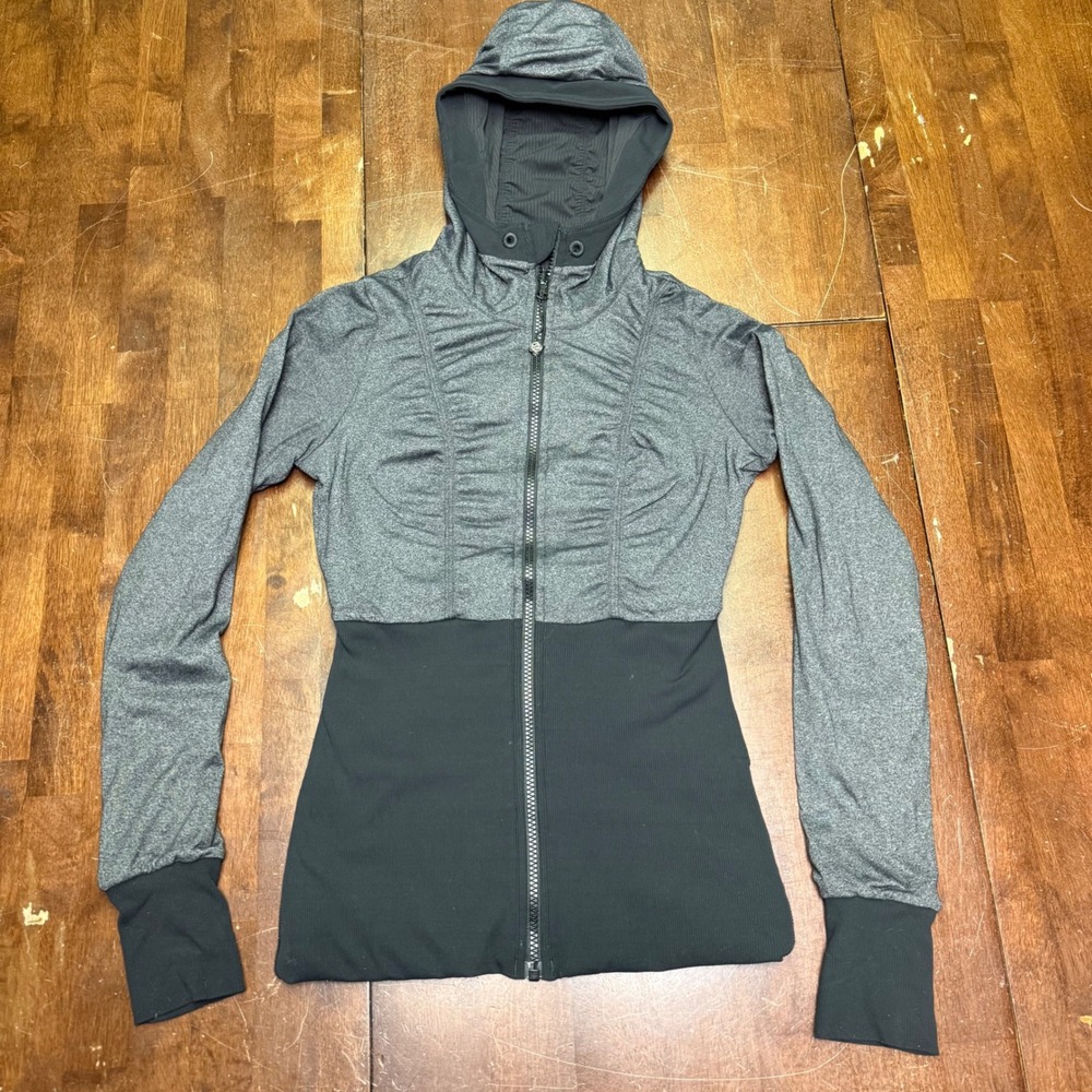 Lululemon Dance Studio Reversible Jacket Womens 4 Grey Black Ruched Full Zip